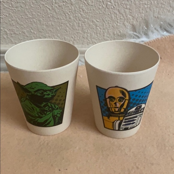Other - On hold.Star Wars Cups Disney